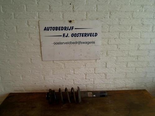 Schokdemper links-voor van een Volkswagen Passat, Auto-onderdelen, Ophanging en Onderstel, Volkswagen, Gebruikt, 3 maanden garantie
