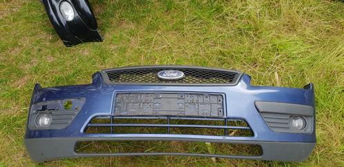 FORD FOCUS VOORBUMPER BJ 2005 TOT 2008, Auto-onderdelen, Carrosserie, Bumper, Voor, Gebruikt, Ophalen of Verzenden