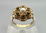 Gouden antieke ring edelsteen tijgeroog en parel. 2025/524, Ophalen of Verzenden, Goud, Ring, Met edelsteen