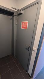 porte intérieur RF30 avec ferme porte, Ophalen
