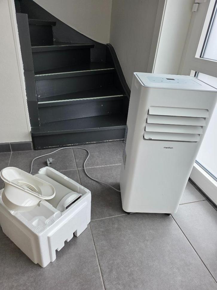 Medion Mobile Air Conditioner MD 37731, Elektronische apparatuur, Airco's, Zo goed als nieuw, Koelen en Ontvochtigen, Ventileren