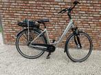 Elecktrische dames fiets nieuwstaat, Fietsen en Brommers, Elektrische fietsen, Ophalen, Zo goed als nieuw, 50 km per accu of meer