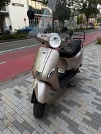 Scooter a klasse, Ophalen, Zo goed als nieuw, Benzine