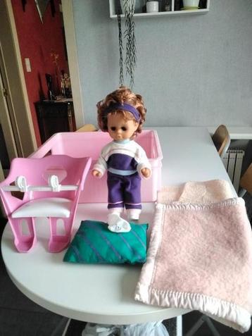 Lot jouets/poupée /siège vélo/ couvertures/ bac rangement, Enlèvement ou Envoi, Utilisé