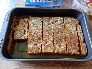 Honing van het raam beschikbaar voor biedingen