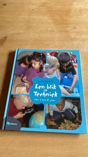 L. de Bie - Een blik op techniek beschikbaar voor biedingen