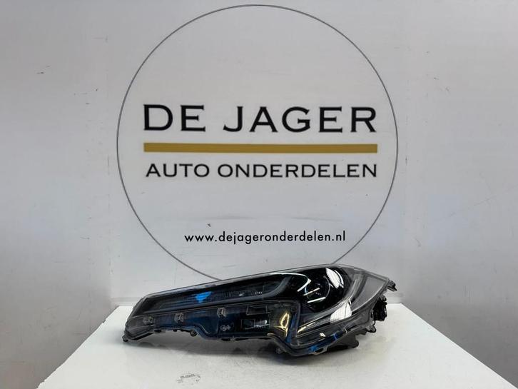 TOYOTA COROLLA LED KOPLAMP LINKS 81150-02S70, Auto-onderdelen, Verlichting, Toyota, Gebruikt
