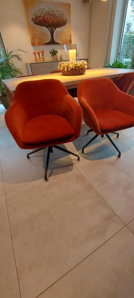 Verstelbare draaistoel, Huis en Inrichting, Fauteuils, Zo goed als nieuw, Ophalen
