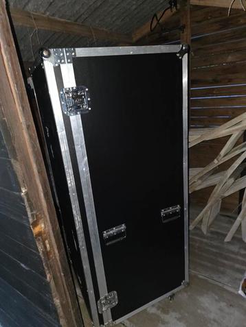 Flight case robuste  beschikbaar voor biedingen