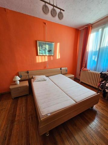 Chambre à coucher complète  beschikbaar voor biedingen