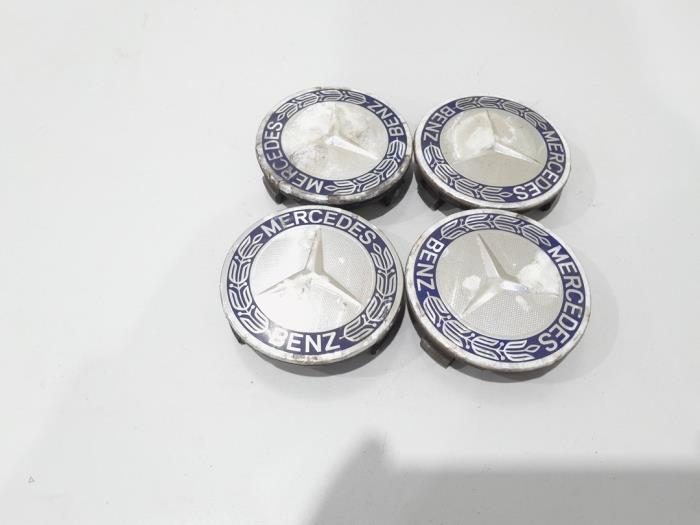 Naafkapje van een Mercedes C-Klasse, Auto-onderdelen, Overige Auto-onderdelen, Mercedes-Benz, Gebruikt, 3 maanden garantie, Ophalen of Verzenden