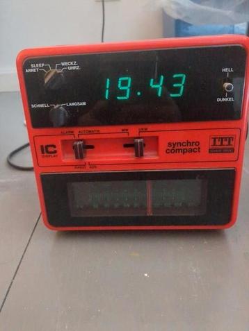 ITT space age radiowekker synchro compact 1977 beschikbaar voor biedingen