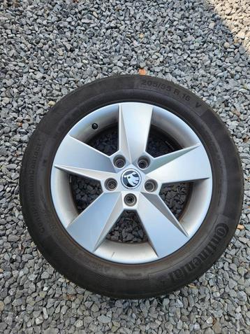 16 inch velgen met zo goed als nieuwe banden 205/55/R16 beschikbaar voor biedingen