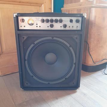 Basversterker Ashbown, Muziek en Instrumenten, Ophalen, Zo goed als nieuw, Basgitaar, 100 watt of meer