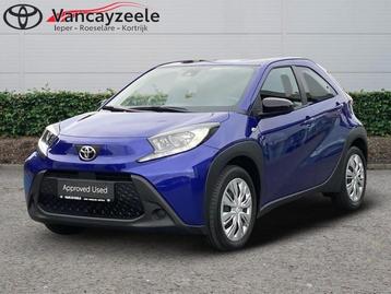 Toyota Aygo X play+cam+DAB+applecarplay & androidauto  beschikbaar voor biedingen