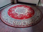 AMBASSADOR rond tapijt, Huis en Inrichting, Stoffering | Tapijten en Vloerkleden, Ophalen, Zo goed als nieuw, Rood, Rond
