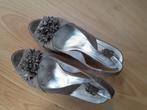 damesschoenen, Ophalen, Beige, Sandalen of Muiltjes, Zo goed als nieuw