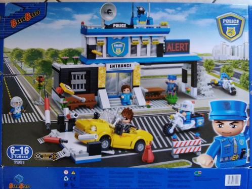 Banbao Grote Politiekazerne met vele toebehoren, Kinderen en Baby's, Speelgoed | Duplo en Lego, Lego, Ophalen