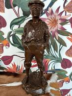 Mousse Siffleur en bronze, Bronze, Enlèvement