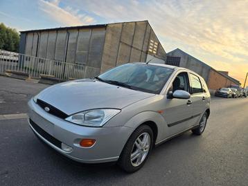 FORD Focus 1.4i - 80 000 km - airco - 1ste eigenaar  beschikbaar voor biedingen