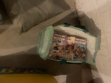 Donald Duck en pocket beschikbaar voor biedingen