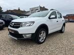Dacia Sandero 0.9 TCe Stepway *12 mois de garantie*, Auto's, Dacia, Stof, Gebruikt, Zwart, Wit