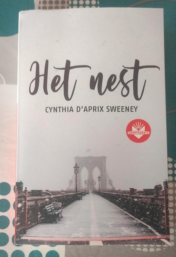 Het nest Cynthia d' Aprix Sweeney, Boeken, Romans, Zo goed als nieuw, Ophalen of Verzenden