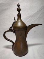 Antieke koperen Arabische Dallah koffiepot, Ophalen of Verzenden, Koper