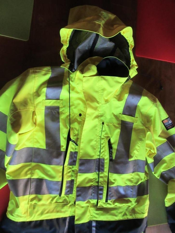 regenjas - reflecterend - veilig...(NIEUW), Caravans en Kamperen, Regenkleding, Nieuw, Regenjas, Dames, Heren, Ophalen of Verzenden
