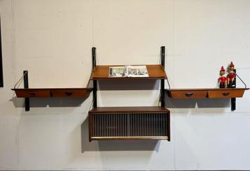 Louis van Teeffelen voor WeBe vintage modulair wandsysteem 