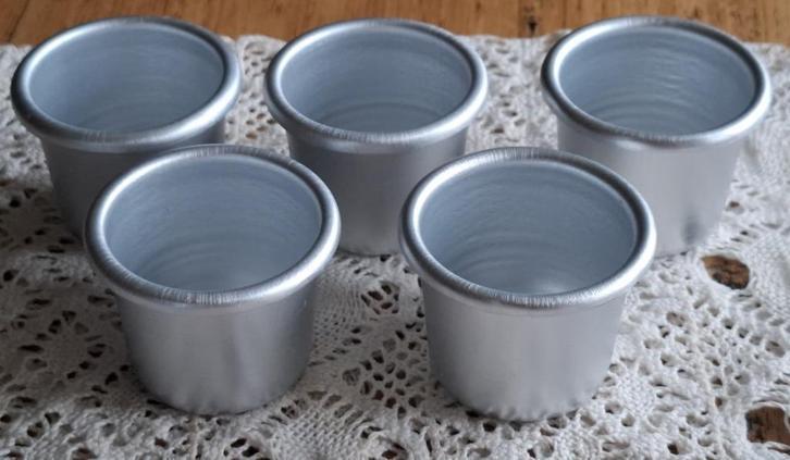 5 Kleine aluminium bakvormpjes, Huis en Inrichting, Keuken | Servies, Zo goed als nieuw, Overige typen, Overige stijlen, Overige materialen