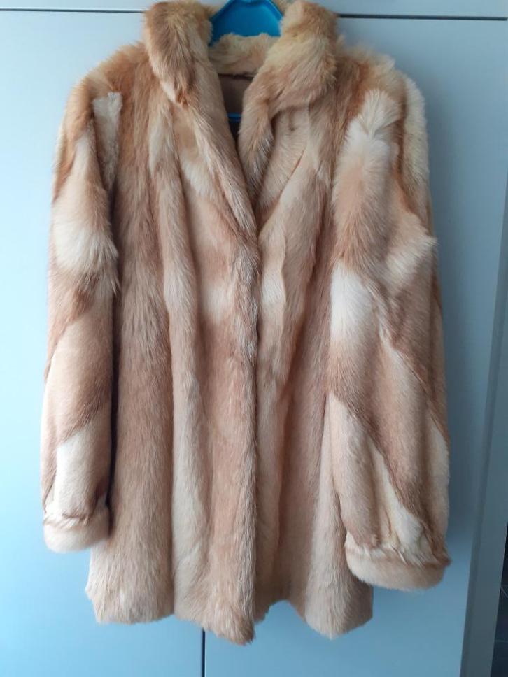Halflange pelsmantel, vermoedelijk "vos"  Maat: 44, Kleding | Dames, Jassen | Winter, Zo goed als nieuw, Maat 42/44 (L), Bruin