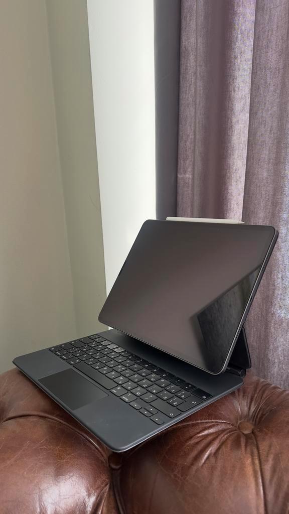 iPad Pro 12,9 5e 256 Go + Apple Pencil + Magic Keyboard, Computers en Software, Apple iPads, Zo goed als nieuw, Apple iPad Pro