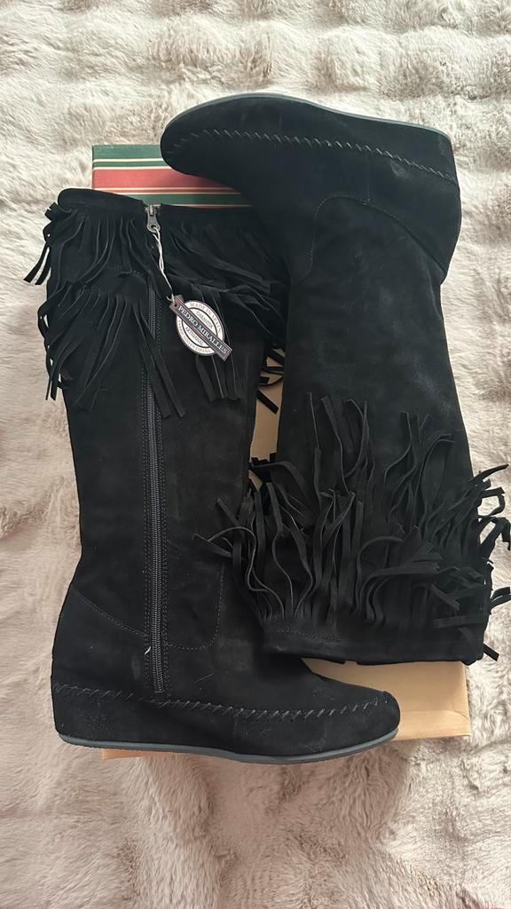 Bottes en daim à franges Pedro Miralles, Vêtements | Femmes, Chaussures, Neuf, Bottes hautes, Noir, Enlèvement ou Envoi