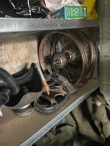 Pièces Peugeot 103, Ophalen