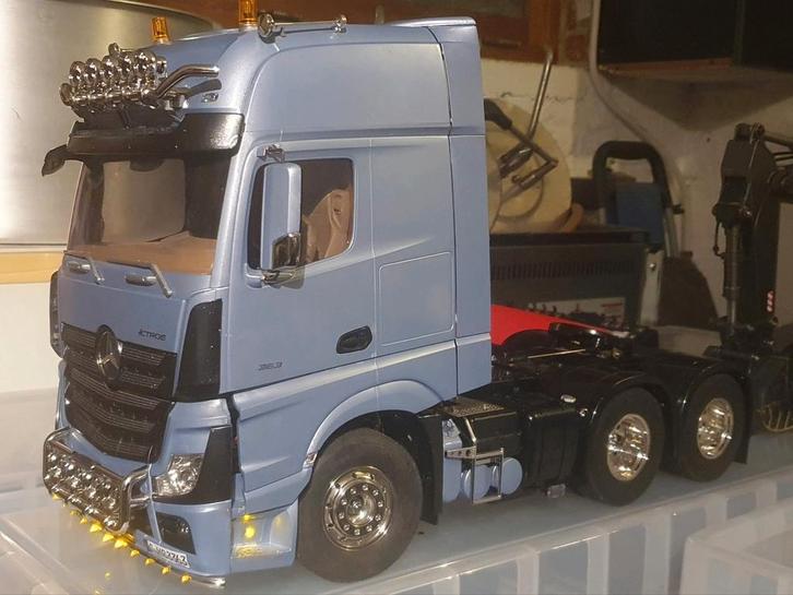 Mercedes Gigaspace Actros, Hobby & Loisirs créatifs, Modélisme | Radiocommandé & Téléguidé | Voitures, Utilisé, Voiture on road