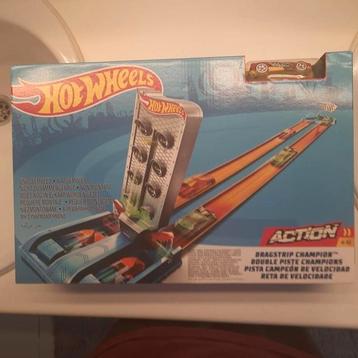HOTWHEELS ACTION DRAG STRIP*NEW*SEALED*MIB* beschikbaar voor biedingen