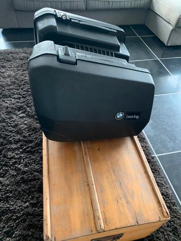 BMW koffers beschikbaar voor biedingen
