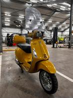 Vespa Sprint 125cc à faible kilométrage !, Vélos & Vélomoteurs, Comme neuf, Enlèvement ou Envoi