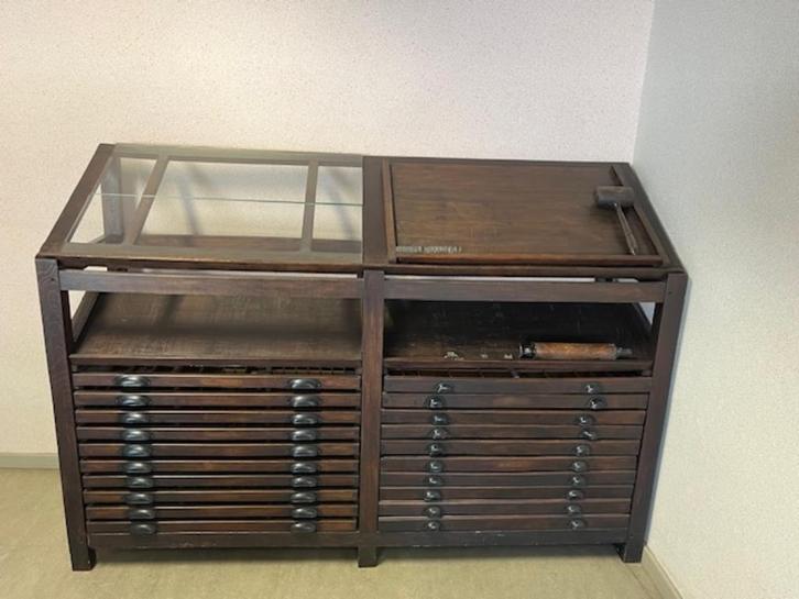 Antieke Letterkast Drukkerij, Antiek en Kunst, Antiek | Meubels | Kasten, Ophalen