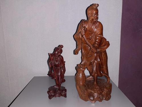 2 handgemaakte figuren uit hard hout (Azie), Antiek en Kunst, Kunst | Beelden en Houtsnijwerken, Ophalen of Verzenden