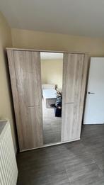 Slaapkamerkast met 2 deuren en spiegel in midden, 100 tot 150 cm, Grenenhout, Met hangruimte, Modern