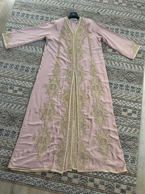 Caftan ( Takchita ) €140, Kleding | Dames, Gelegenheidskleding, Nieuw, Roze, Ophalen