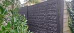 Omheining betonplaten gestructureerd - Betonpalen gratis