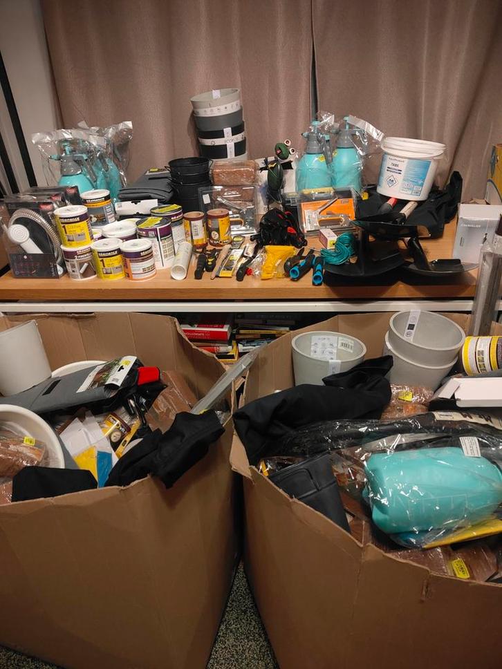 Lot de + de 500 petits outillages, articles jardin, ect .., Diversen, Rommelmarktspullen, Ophalen