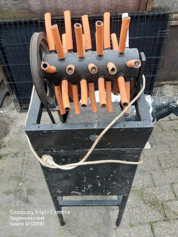 Kippenplukmachien kippen eenden fazant beschikbaar voor biedingen