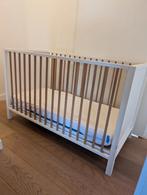 babybed met matras, topper en lakens v aerosleep, Kinderen en Baby's, Ophalen, Gebruikt