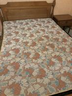 Bed met nachtkastje(2), Antiek en Kunst, Ophalen