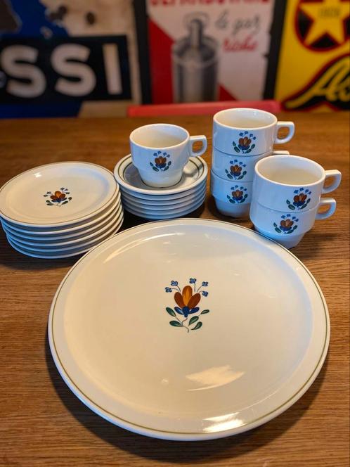 Stevig koffieservies Mosa Maastricht, Antiek en Kunst, Antiek | Servies compleet, Ophalen of Verzenden