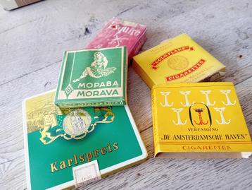 Lotje vintage sigaretten en sigaren beschikbaar voor biedingen
